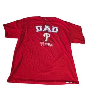 Men's XL Red Phillies 'DAD' Graphic Tee